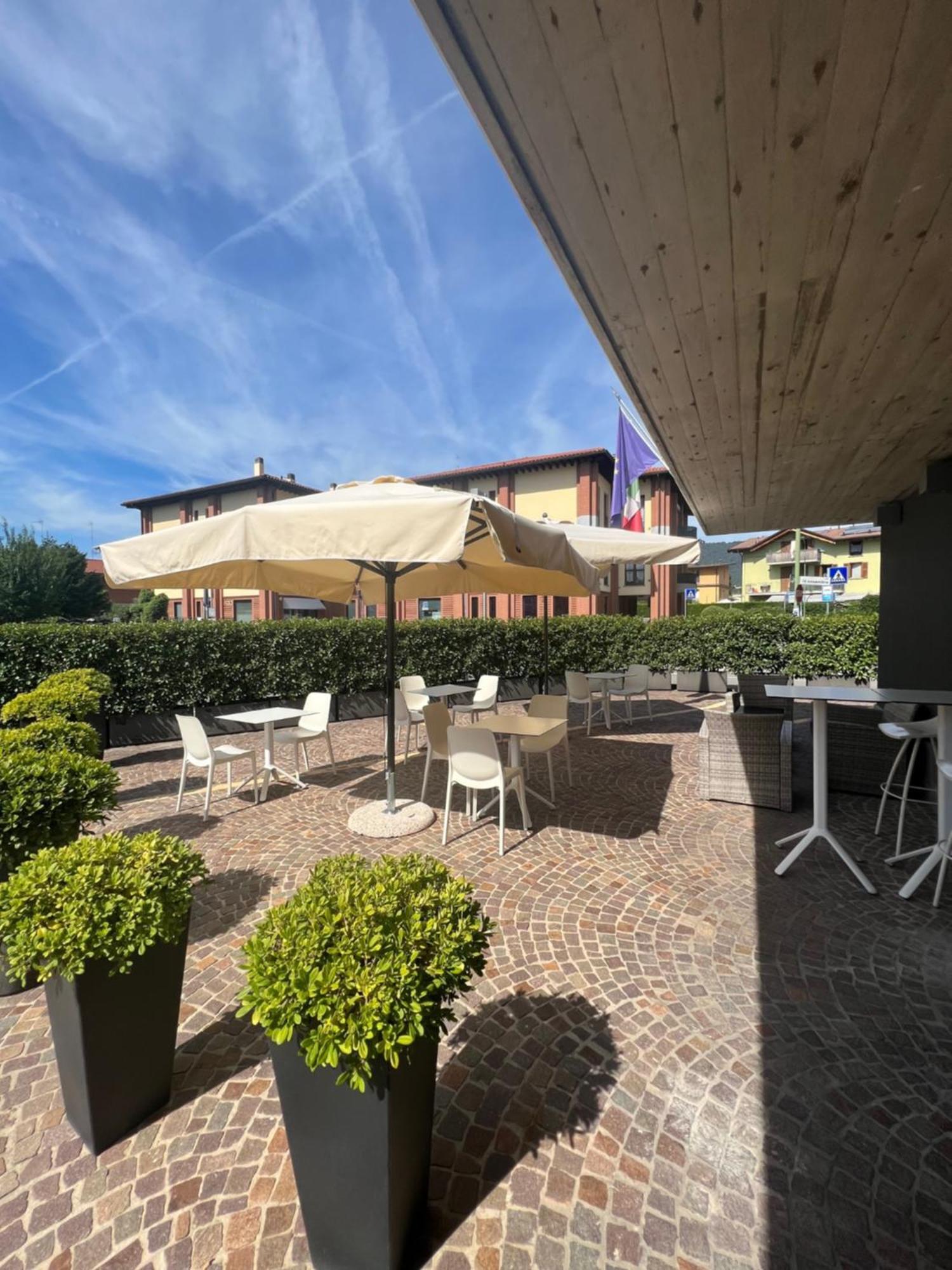San Valentino Hotel Villa di Serio Exterior photo